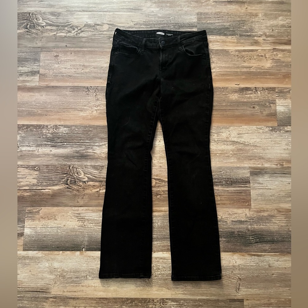 Old navy black low rise boot cut jean🖤